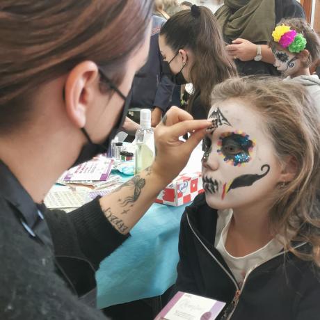 Atelier maquillage de la Fête des Morts - Atelier maquillage de la Fête des Morts Atelier maquillage de la Fête des Morts - Atelier maquillage de la Fête des Morts
