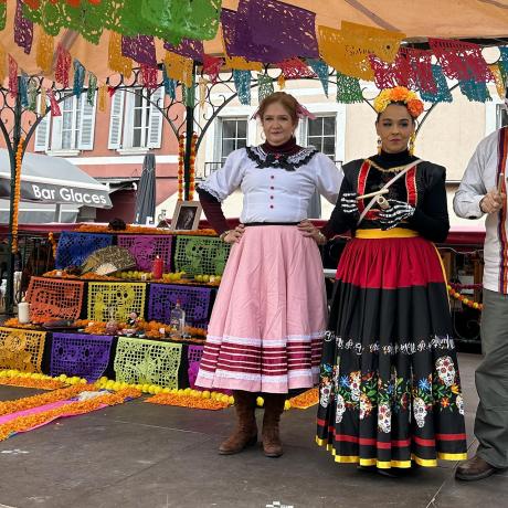 Inauguration de l’autel des morts participatif - Barcelonnette - Autel des morts participatif Inauguration de l’autel des morts participatif - Barcelonnette - Autel des morts participatif